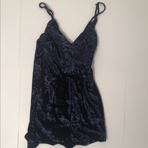 Essue Dark Blue Velvet Romper Medium